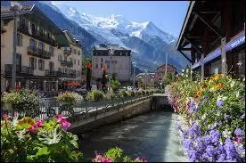 Cette nouvelle balade nous emmène à Chamonix-Mont-Blanc. Nous partons pour le département ...