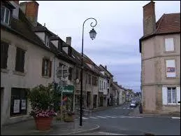 Nous commençons cette nouvelle promenade par une visite de la commune auvergnate de Blomard. Nous nous rendons dans le département n° ...