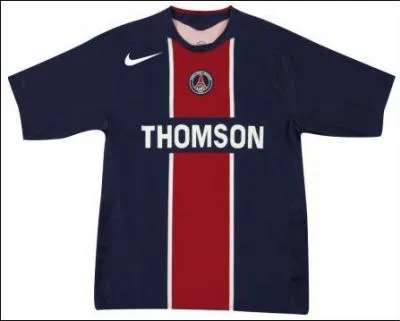 À cette époque le PSG était entraîné par Laurent Fournier puis par Guy Lacombe. Ils ont fini 9e. Quelle était la saison où le PSG portait ce maillot ?