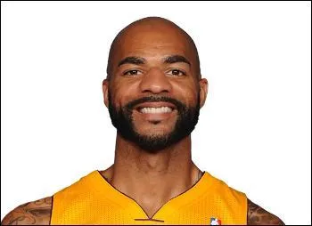 Un nouveau venu dans la cité des anges en la personne de Carlos Boozer. De quelle équipe a-t-il été "coupé" avant de pouvoir rejoindre les Lakers ?