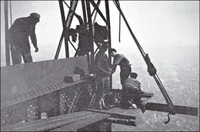 En quelle année fut inaugurée la tour Eiffel ?