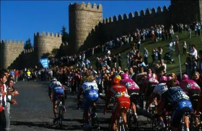 Comment s'appelle le Tour d'Espagne cycliste ?