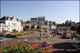 Je vous emmène à Château-du-Loir, commune Sarthoise située en région ...