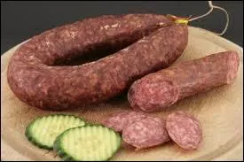 Voici un plat venu du nord de l'Allemagne, constitué de saucisses fumées puis séchées. Quel est-il ?