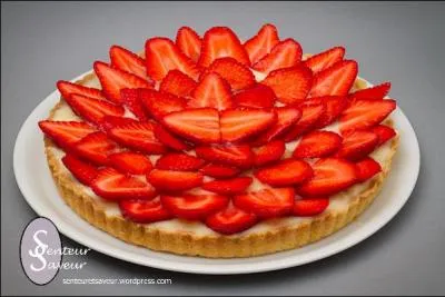 Comment s'appelle ce gâteau à base de fraises ?