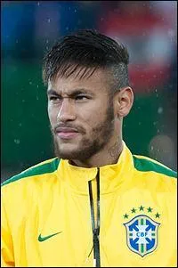 Quel est le nom complet de Neymar ?