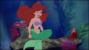 Il s'agit d'une jolie petite sirène rousse, fille d'un certain Triton. Cela ne peut être...