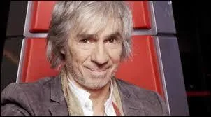 Louis Bertignac fut coach durant deux saisons de l'émission "The Voice" sur TF1.