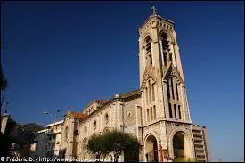 Limitrophe de la Principaut de Monaco, la ville de Beausoleil se situe en rgion ...