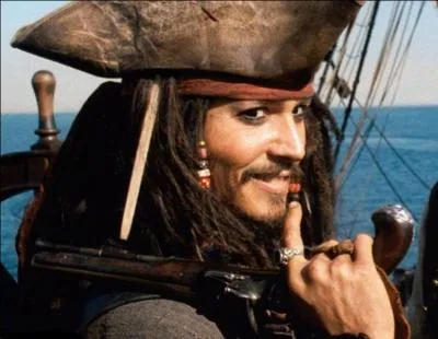 Comment s'appelle l'acteur qui incarne "Jack Sparrow" ?