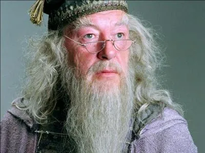 Quel est le nom complet d'Albus Dumbledore ?