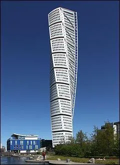 Qui a conçu la Turning Torso à Malmö (Suède) ?