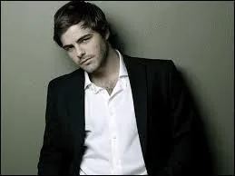 Qui est Peter Lanzani ?