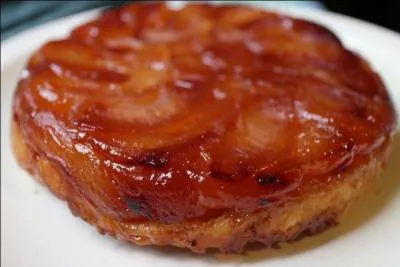 Avec quels fruits est confectionnée la véritable tarte Tatin ?