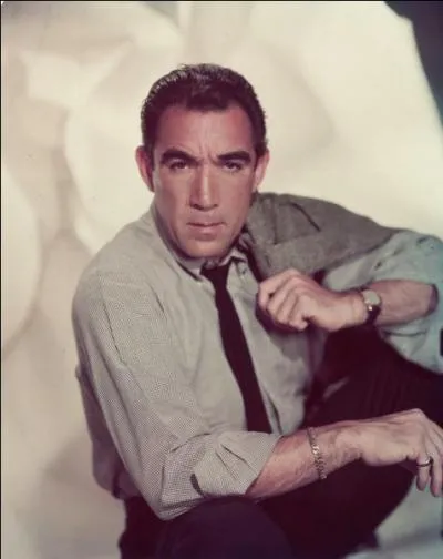 Cela fera exactement 100 ans (le 21 avril 2015) qu'est né Anthony Quinn, mais quelle occupation avait-il ?