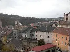 Ce nouveau voyage débute dans l'Ain, à Bellegarde-sur-Valserine. Nous serons donc en région ...