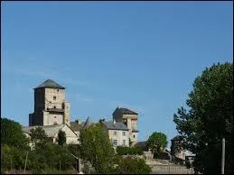 La commune midi-pyrénéenne de Coussergues se situe dans le département ...