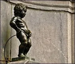 Voici le célèbre Manneken-Pis ; celui-ci se trouve à :