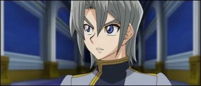 Dans "Yu-Gi-Oh! GX", ce jeune homme étudie dans la même école de duellistes qu'un certain Jaden Yūki. 
Il s'appelle :