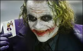 Comment le joker de "The Dark Knight" a-t-il eu sa blessure au visage ?