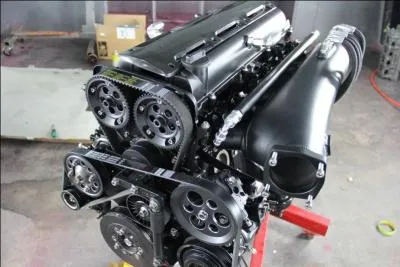 Le fameux moteur de la Toyota Supra mkIV est le 2JZ. 
Quelle est sa dénomination exacte en version biturbo ?