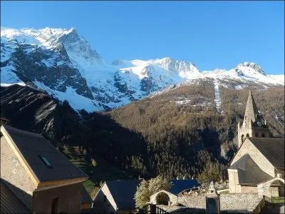 Notre rêve débutera cette fois à La Grave entre mélèzes, pâturages et neiges éternelles en visitant l'église Notre-Dame-de-l'Assomption d'un beau style romano-lombard, dans quel département sommes-nous ?