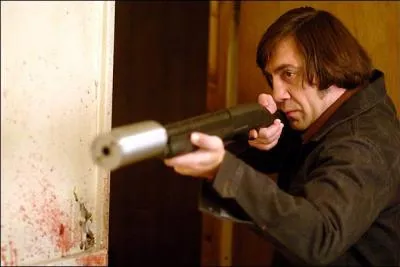 Qui est cet acteur espagnol ? Il est un tueur impitoyable dans l'excellent film " No Country for Old Men ".