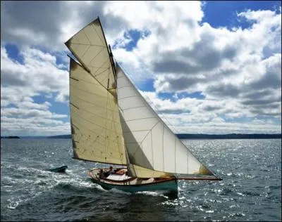 Qui chante "C'est comme si j'avais pris la mer, j'ai sorti la grand-voile..."