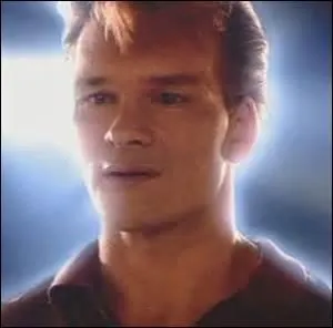 Je suis Patrick Swayze ; dans le film "Ghost" je joue le rôle de...