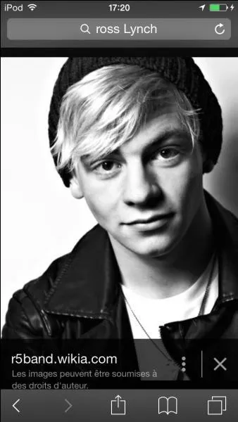 Quel âge a Ross Lynch en 2015 ?