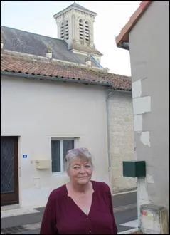 A Saint-Gervais-les-Trois-Clochers, la sonnerie des cloches la nuit dérange plusieurs riverains. Depuis quand l'horloge sonne-t-elle ?