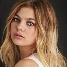 En quelle année est née Louane Emera ?