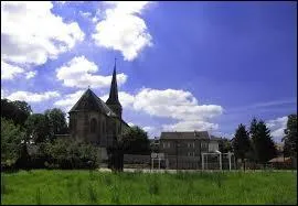 Pour commencer cette nouvelle balade, je vous emmène pas très loin de chez moi. Nous allons découvrir le village lunévillois de Domèvre-sur-Vezouze. Nous sommes en région ...