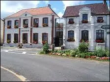 Nous commençons cette balade dans le Nord-Pas-de-Calais, à Auchy-lès-Hesdin. Commune de l'arrondissement de Montreuil-sur-Mer, elle se situe dans le département ...