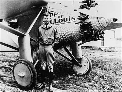 Quel célèbre aviateur a été interprété par James Stewart dans le film "The Spirit of St Louis" ?