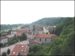 Je vous emmène à Crévéchamps. Village lorrain au Sud de Nancy, il se situe dans le département ...