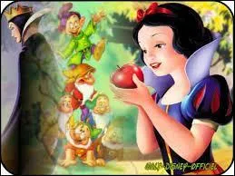 Ma sur veut regarder Blanche-Neige et les ______ nains.