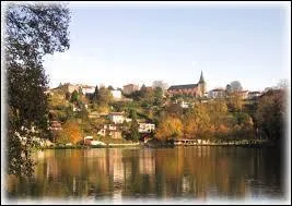 Nous commençons cette nouvelle balade en Lorraine, à Briey. Sous-préfecture de son département, cette ville médiévale se situe ...