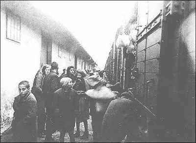 Qu'étaient Dachau, Buchenwald et Treblinka ?