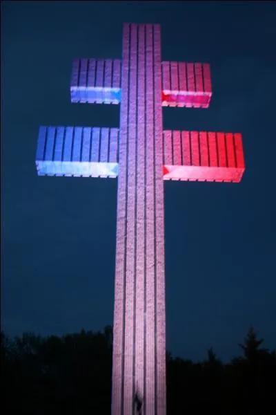 Qui a commencé ses Mémoires par : "Toute ma vie je me suis fait une certaine idée de la France" ?