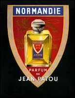 La maison Jean Patou en 1935 lance une fragrance éponyme et réussit un joli coup de marketing, dirions-nous aujourd'hui. A quelle occasion précisément ?