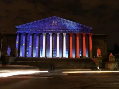 Combien de sessions ordinaires l'Assemblée nationale tient-elle en une année ?