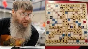 Comment s'appelle ce joueur qui a gagné le championnat du monde de scrabble en 2015 ?