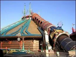 Quel est le nom du canon du Space Mountain ?