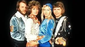 En quelle année le groupe ABBA remporte-t-il l'Eurovision grâce à leur chanson "Waterloo" ?