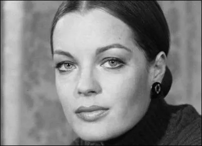 A quel âge Romy Schneider devint-elle une vedette ?