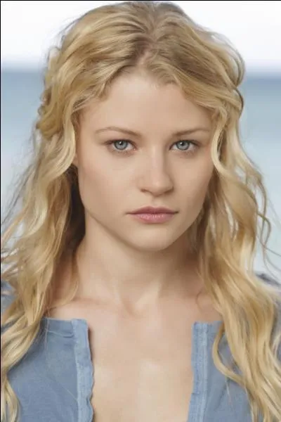 Dans quel film d'horreur peut-on retrouver Emilie de Ravin ?