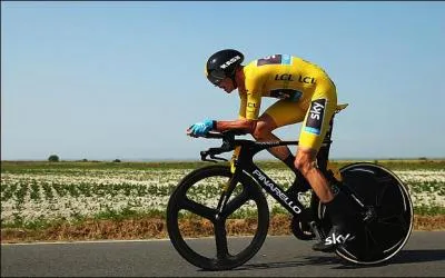 Qui est ce coureur ayant gagné le Tour de France 2015 ?