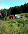 Quel est ce petit train touristique, façon originale de visiter la Haute-Loire et l'Ardèche, dont la locomotive date de 1923 et dont la construction des voies ferrées a été liée à l'industrie du bassin stéphanois et à l'acheminement du charbon ?