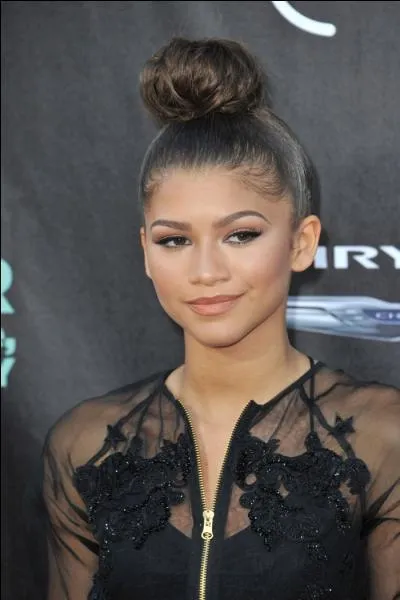 Quel âge a Zendaya ? (décembre 2015)